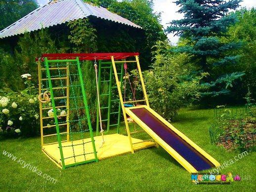 Спортивный уголок детский на даче Спортивный уголок детский на даче
